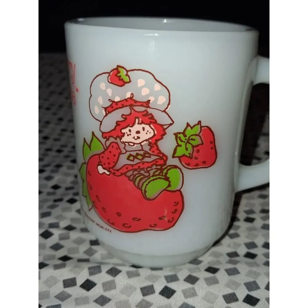 Anchor Hocking Fire King White Milk Glass Strawberry Shortcake Mug Vintage -Mint
